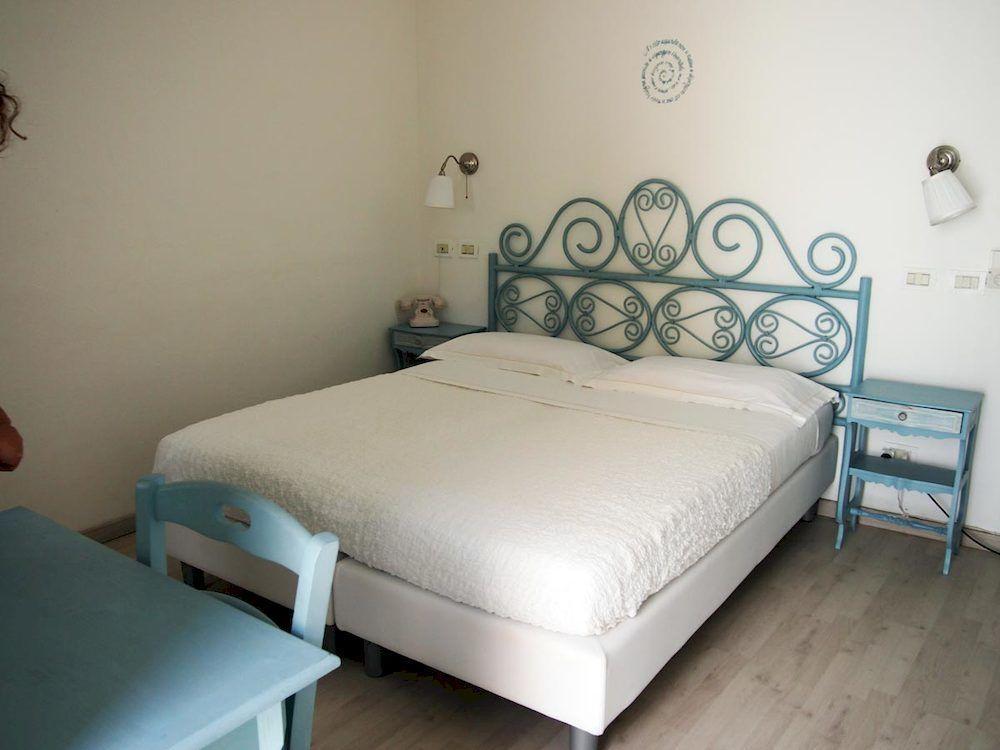 La Viareggina Hotel เวียเรจโจ ภายนอก รูปภาพ