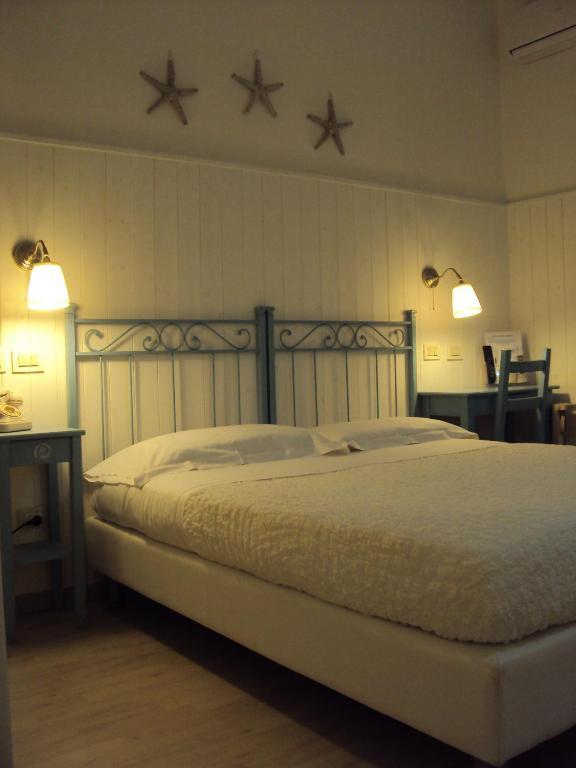 La Viareggina Hotel เวียเรจโจ ภายนอก รูปภาพ