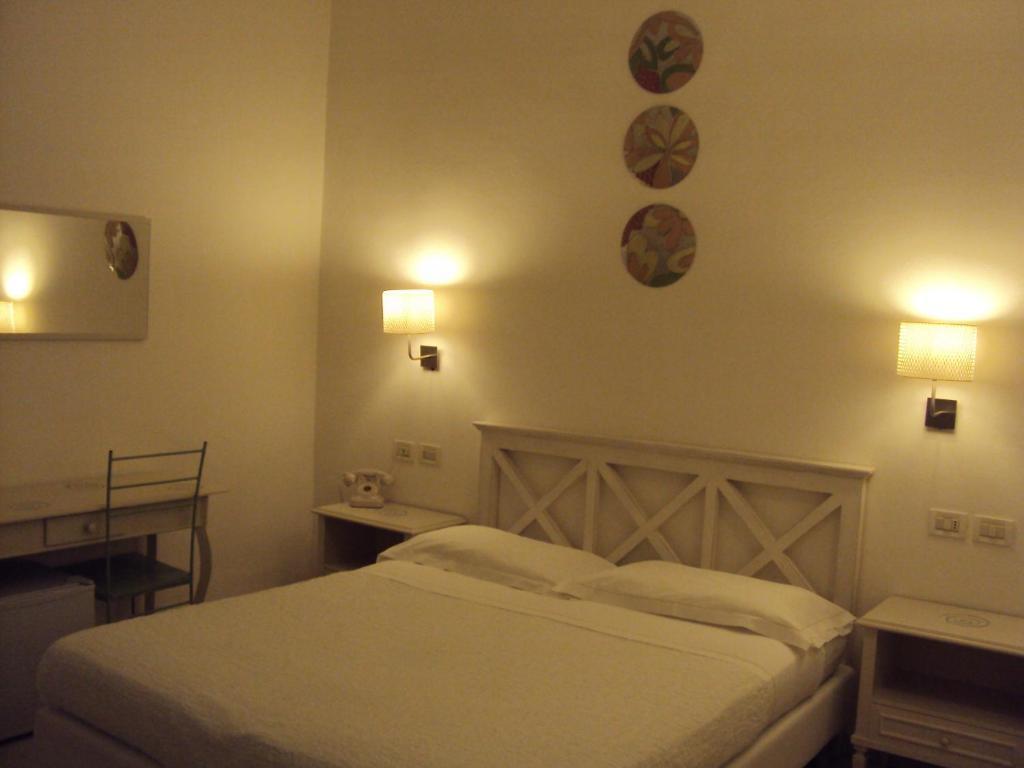 La Viareggina Hotel เวียเรจโจ ภายนอก รูปภาพ